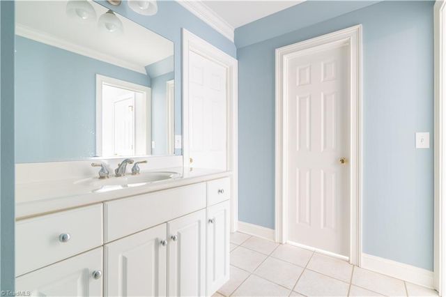 160 Nanzetta Way, Lewisville, NC 27023