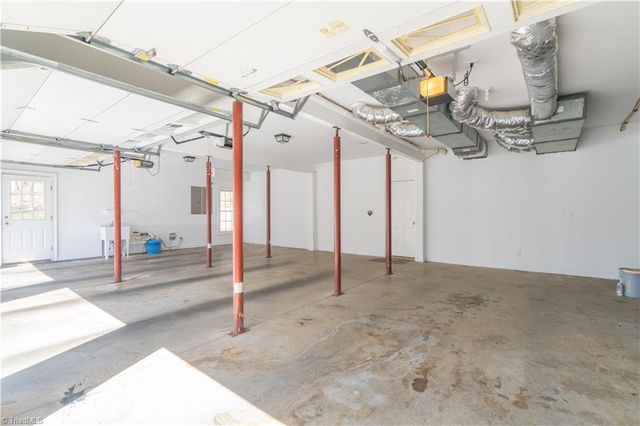 160 Nanzetta Way, Lewisville, NC 27023