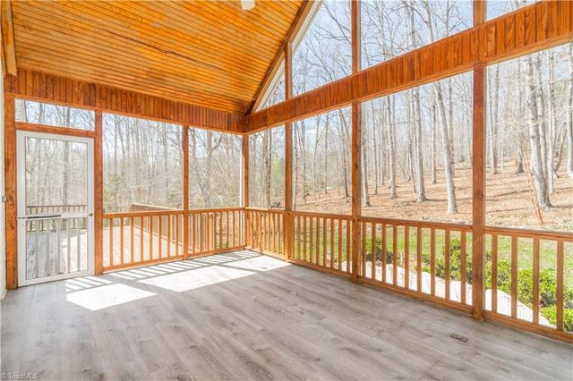 160 Nanzetta Way, Lewisville, NC 27023