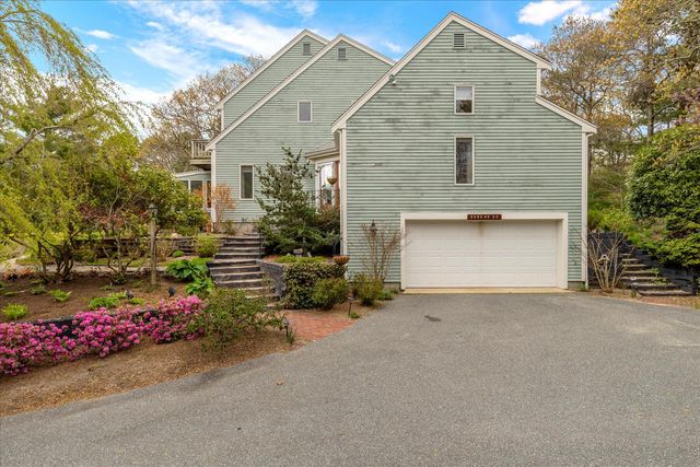 87 Rockledge Drive, North Falmouth, MA 02556