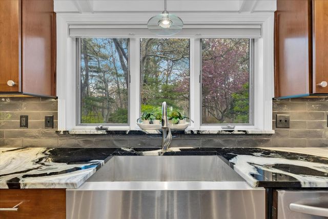 87 Rockledge Drive, North Falmouth, MA 02556
