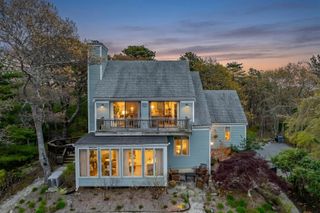 87 Rockledge Drive, North Falmouth, MA 02556
