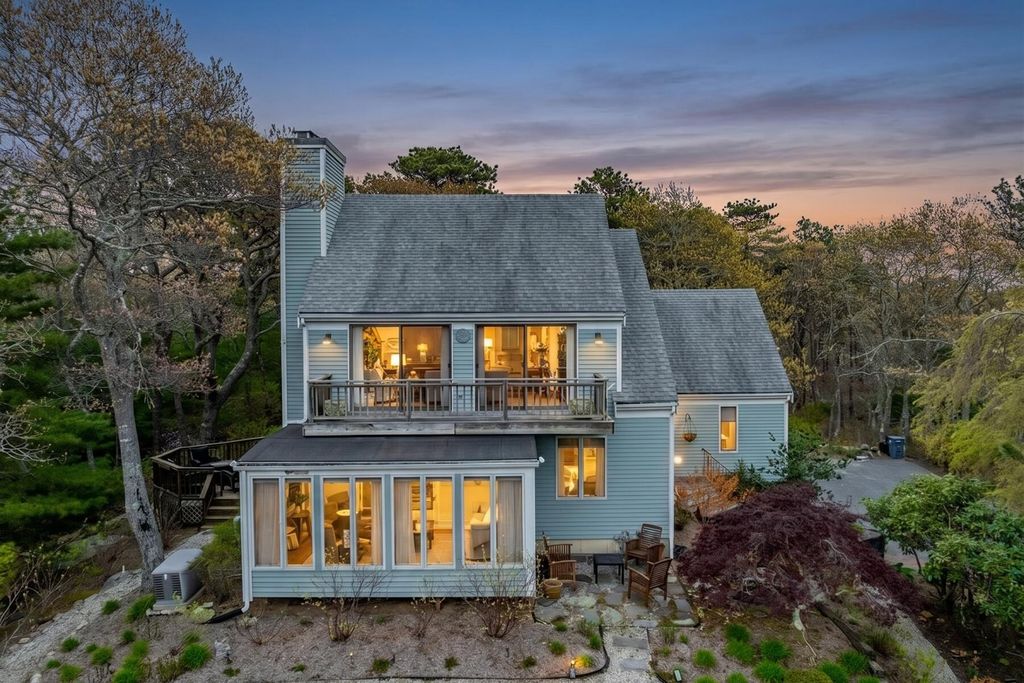 87 Rockledge Drive, North Falmouth, MA 02556