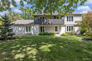 2 Parkrose Court, Ballwin, MO 63011