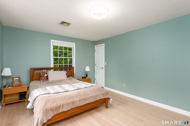224 Lincoln Drive, Glastonbury, CT 06033