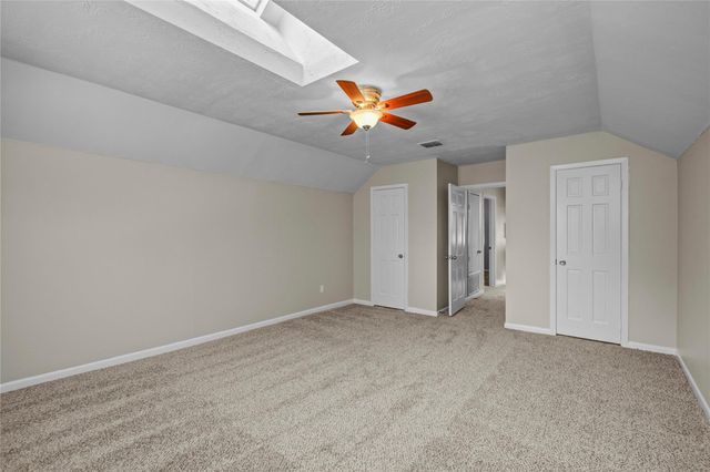 15702 Wandering Trail, Friendswood, TX 77546