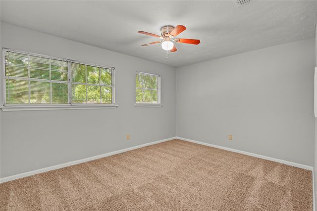15702 Wandering Trail, Friendswood, TX 77546
