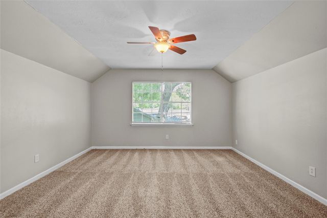 15702 Wandering Trail, Friendswood, TX 77546