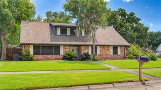 15702 Wandering Trail, Friendswood, TX 77546