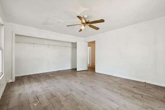 1102 CECILIA ST, San Antonio, TX 78207