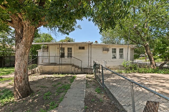 1102 CECILIA ST, San Antonio, TX 78207