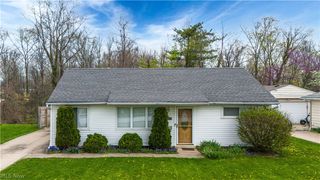 38355 Laura Drive, Eastlake, OH 44095
