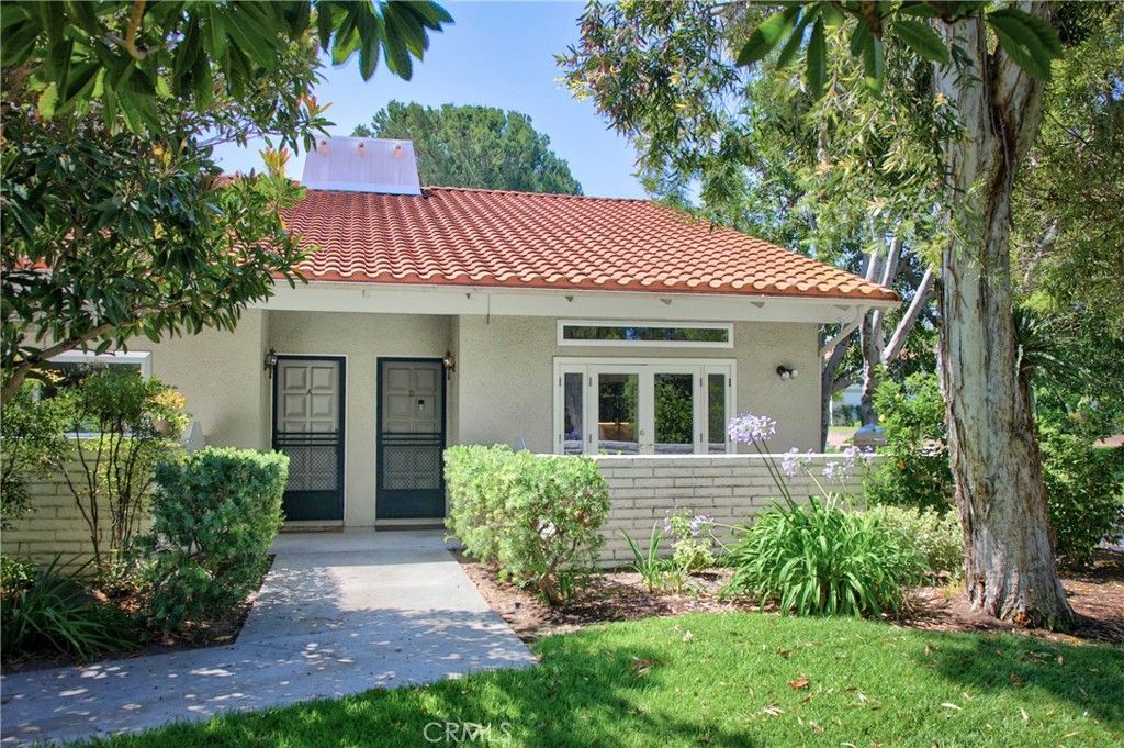 824 Via Alhambra D, Laguna Woods, CA 92637
