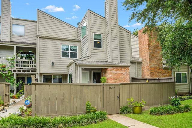 1537 Prairie Grove Drive, Houston, TX 77077