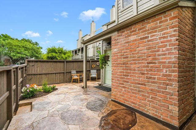 1537 Prairie Grove Drive, Houston, TX 77077