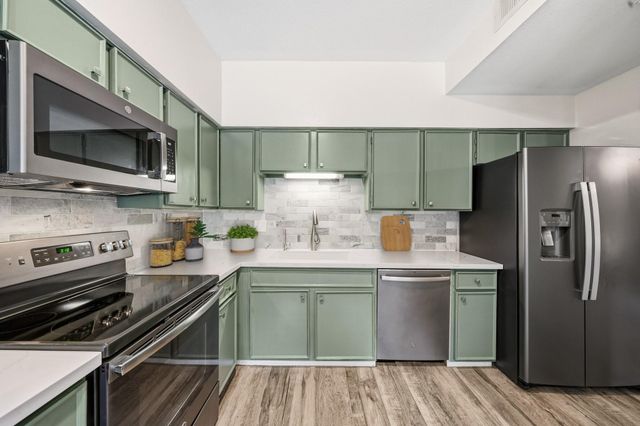 1537 Prairie Grove Drive, Houston, TX 77077