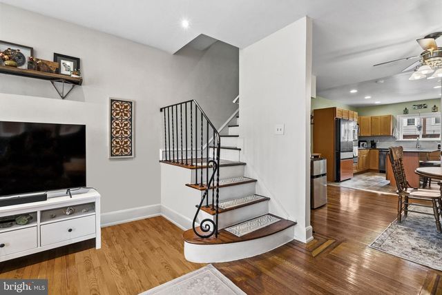 629 JAMESTOWN ST, Philadelphia, PA 19128