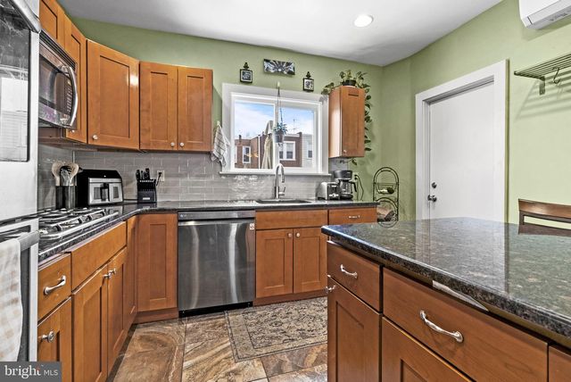 629 JAMESTOWN ST, Philadelphia, PA 19128