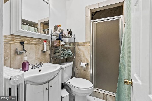 629 JAMESTOWN ST, Philadelphia, PA 19128