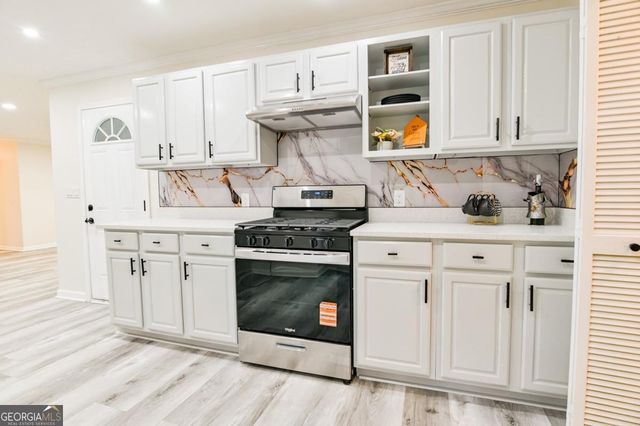 38 Red Oak Drive, Newnan, GA 30263