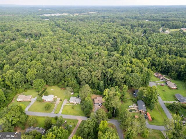 38 Red Oak Drive, Newnan, GA 30263