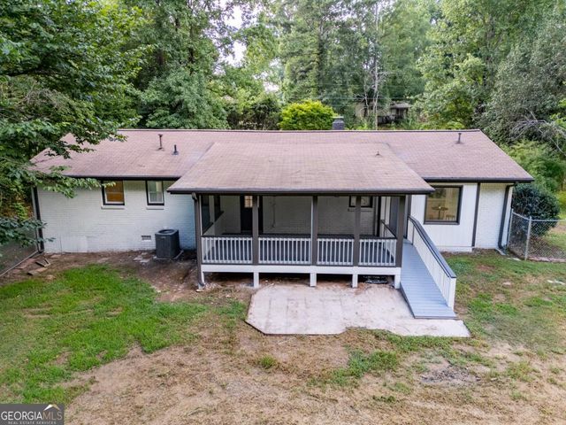 38 Red Oak Drive, Newnan, GA 30263