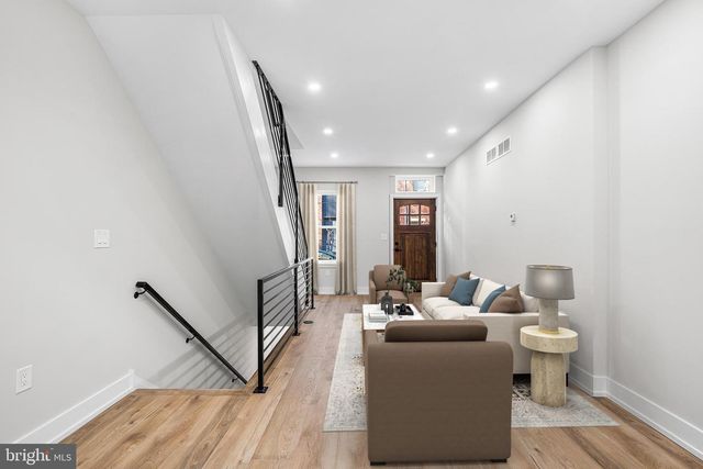 2551 SALMON ST, Philadelphia, PA 19125