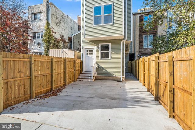 2551 SALMON ST, Philadelphia, PA 19125