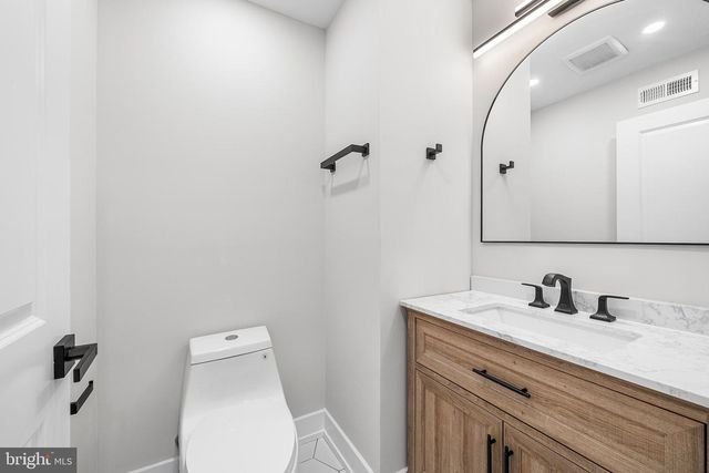 2551 SALMON ST, Philadelphia, PA 19125