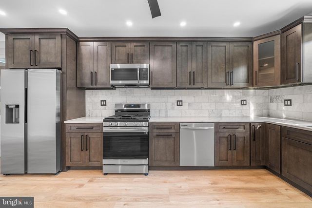 2551 SALMON ST, Philadelphia, PA 19125