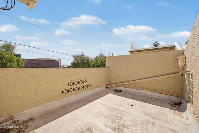 2225 E CATALINA Drive, Phoenix, AZ 85016