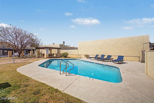 2225 E CATALINA Drive, Phoenix, AZ 85016
