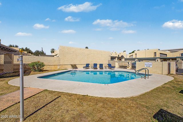 2225 E CATALINA Drive, Phoenix, AZ 85016