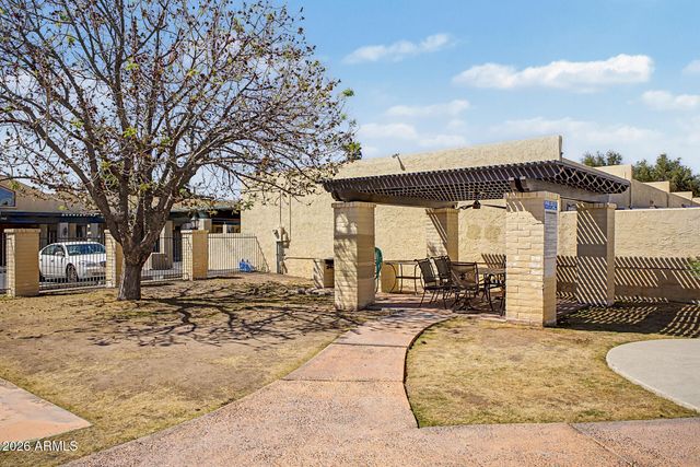 2225 E CATALINA Drive, Phoenix, AZ 85016