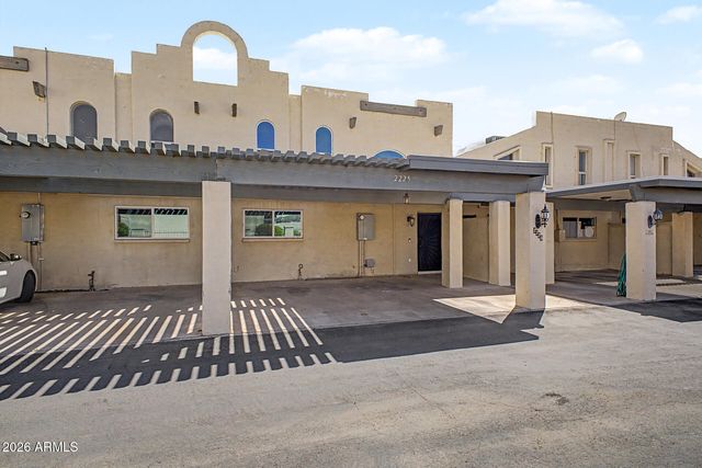 2225 E CATALINA Drive, Phoenix, AZ 85016