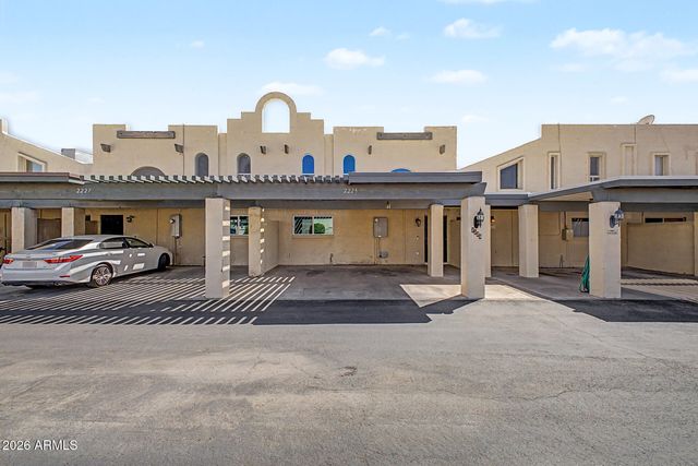 2225 E CATALINA Drive, Phoenix, AZ 85016