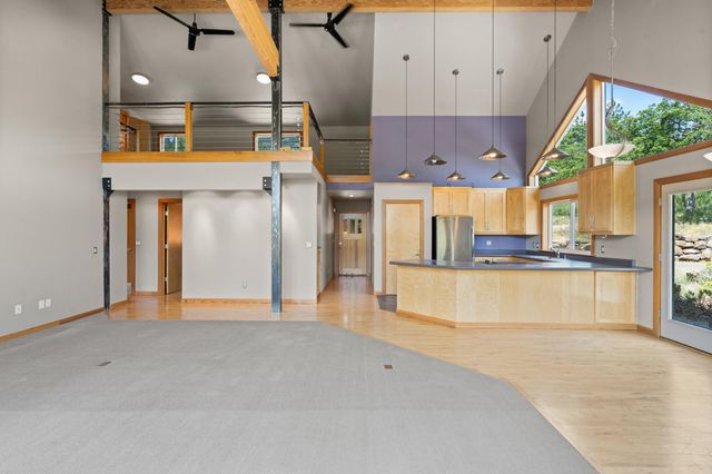 30 Steinman Drive, Ashland, OR 97520