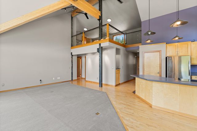 30 Steinman Drive, Ashland, OR 97520