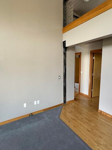 30 Steinman Drive, Ashland, OR 97520