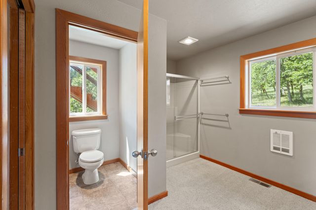 30 Steinman Drive, Ashland, OR 97520