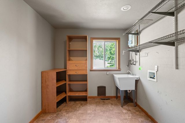 30 Steinman Drive, Ashland, OR 97520