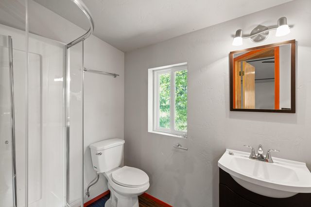 30 Steinman Drive, Ashland, OR 97520