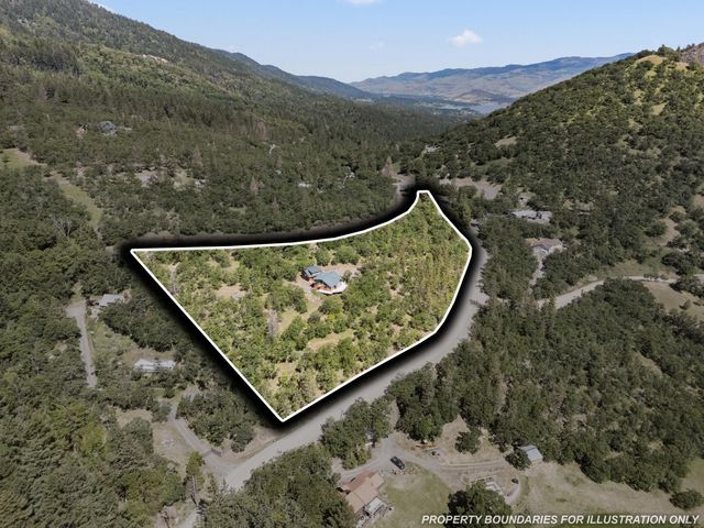 30 Steinman Drive, Ashland, OR 97520