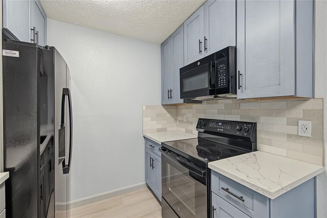 9912 Blue Bird Street, La Porte, TX 77571