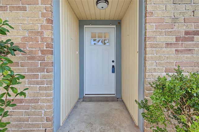 9912 Blue Bird Street, La Porte, TX 77571