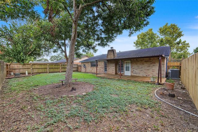 9912 Blue Bird Street, La Porte, TX 77571