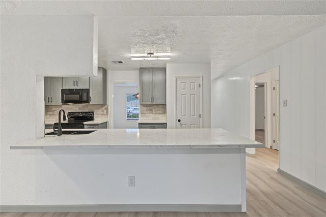 9912 Blue Bird Street, La Porte, TX 77571