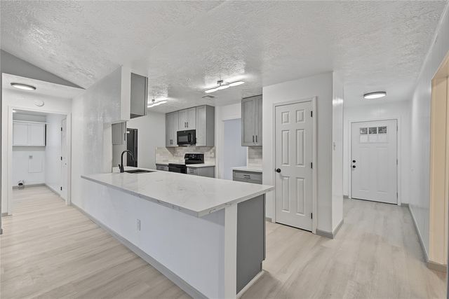 9912 Blue Bird Street, La Porte, TX 77571