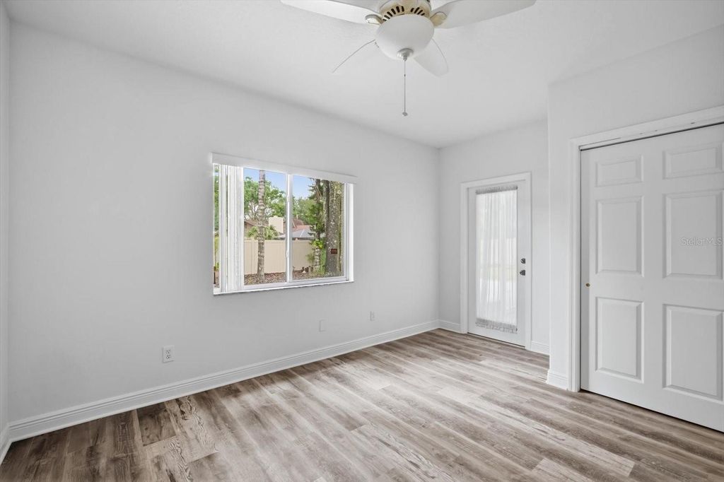 Image 19 of property listing at 14902 DEVONSHIRE WOODS PLACE, Tampa, FL 33624