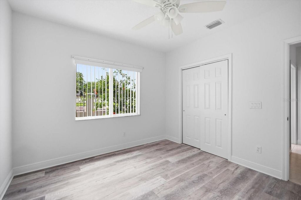Image 22 of property listing at 14902 DEVONSHIRE WOODS PLACE, Tampa, FL 33624